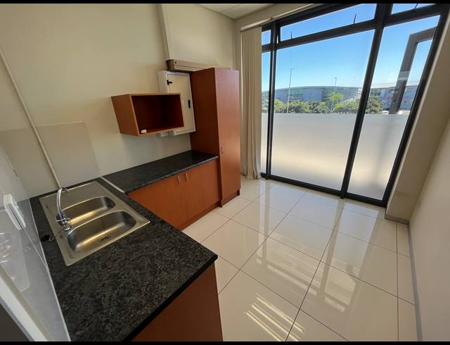 209M² BUSINESS TO LET IN MILNERTON CENTRAL
